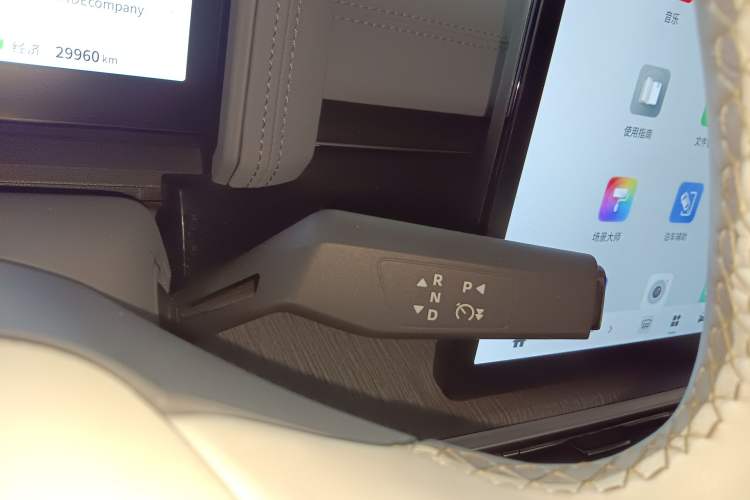 Used Dongfeng eπ eπ007 2024 Pure Electric 540 All-Wheel Drive Max Edition Gear Lever