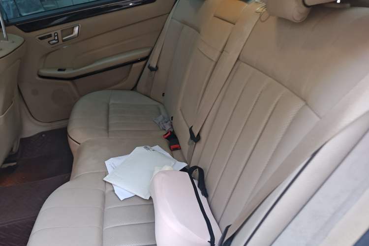 Used Mercedes-Benz E-Class 2015 E 260 L Sport & Fashion Model