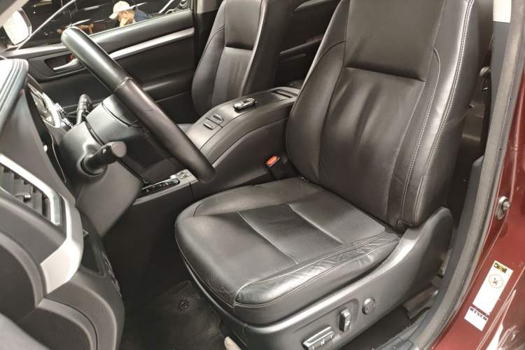 Used Toyota Highlander 2015 2.0T Two-Wheel Drive Luxury Edition 7 Seats
