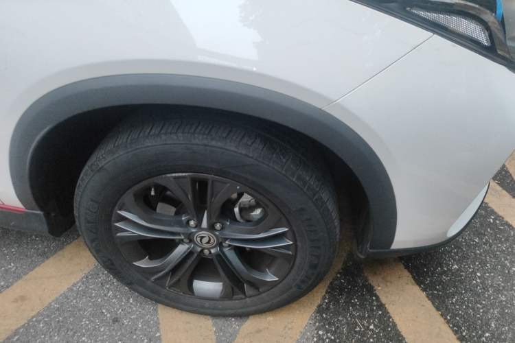 Used Dongfeng Fengon 500 2022 1.5T CVT Comfort Edition Right Front Wheel Hub