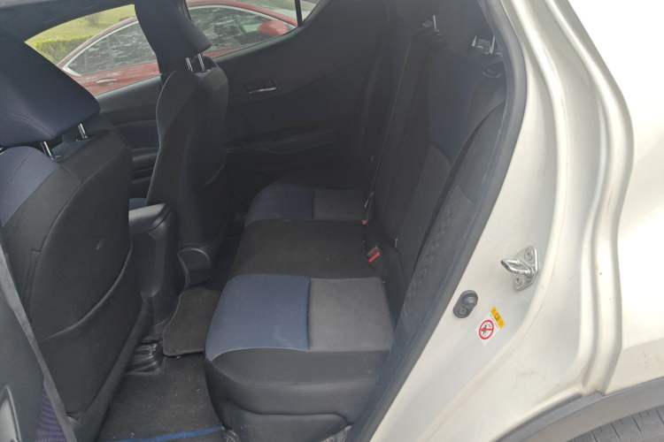 Used Toyota C-HR 2018 2.0L Luxury Edition China V Standard