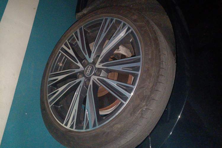 Used Audi A6L 2021 45 TFSI quattro Prestige Dynamic Edition Right Front Wheel Hub