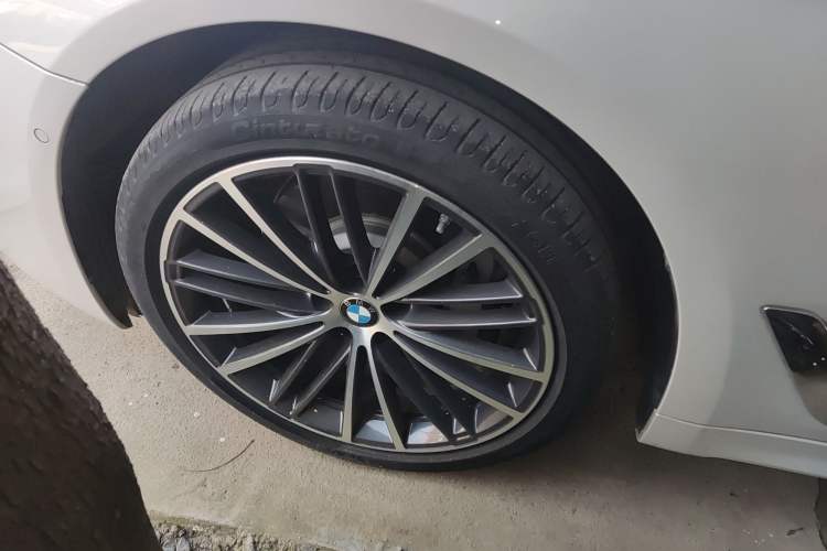 Used BMW 5 Series 2022 Restyled 530Li Leading Edition M Sport Package