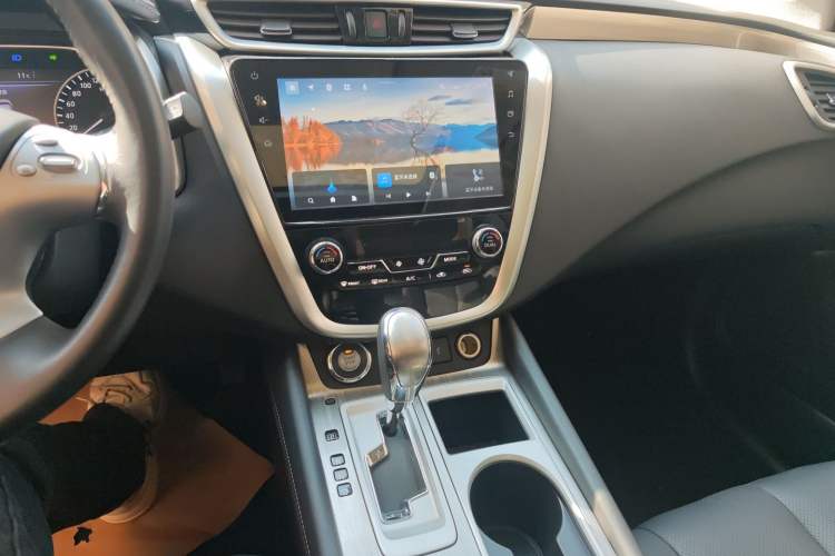 Used Nissan Murano 2021 2.5L XL Two-Wheel Drive Smart Connect Luxury Edition
