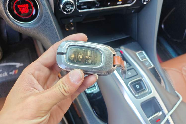 Used Honda UR-V 2024 370TURBO Two-Wheel-Drive Luxury Edition