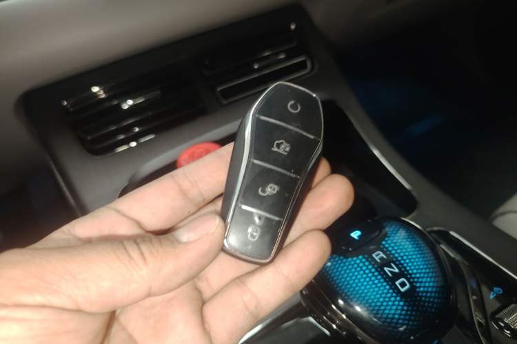 Used BYD Han 2025 DM-i Intelligent Driving Edition 125KM LiDAR Flagship Model
