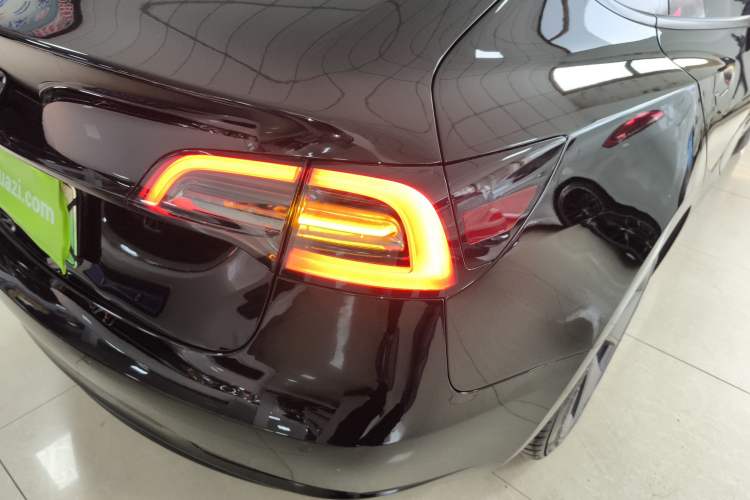 Used Tesla Model 3 2022 Rear-Wheel-Drive Version
