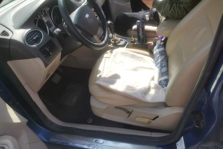 Used Ford Focus 2011 Sedan 1.8L Automatic Fashion Edition Left Front Seat