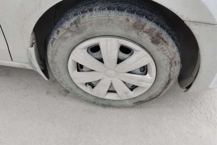 Used Volkswagen Jetta 2015 Value Edition 1.6L Manual Fashionable Style
