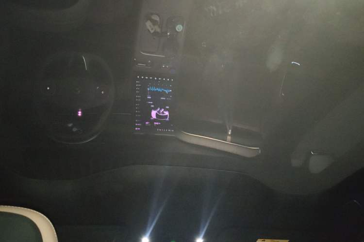 Used Nio EC6 2023 75 kWh