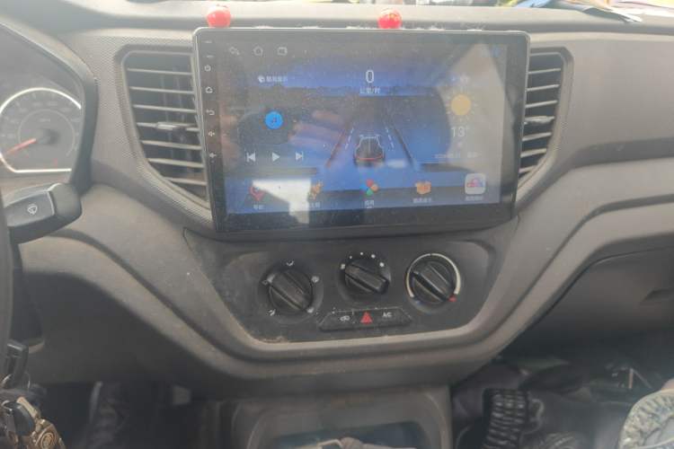 Used Wuling Hongguang V 2019 1.5L Jingqu Version China VI LAR