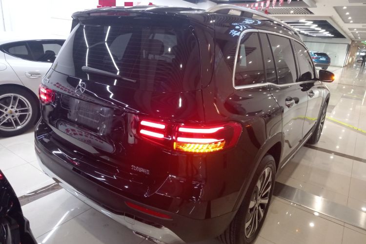 Used Mercedes-Benz GLB 2024 Refresh GLB 220 Fashion Edition Rear Right 45 Deg