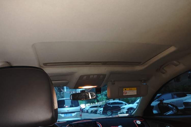 Used Buick Regal 2015 1.6T Leading Technology Model Headliner