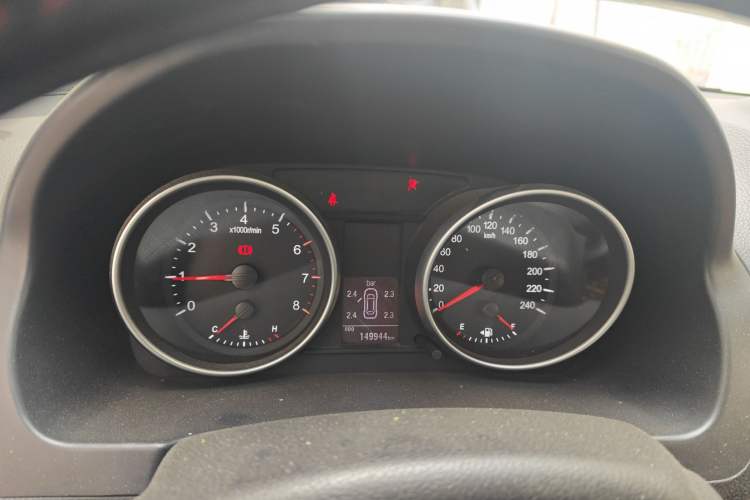 Used Haval H6 2015 Upgraded Model 1.5T Manual Two-Wheel Drive Elite Version