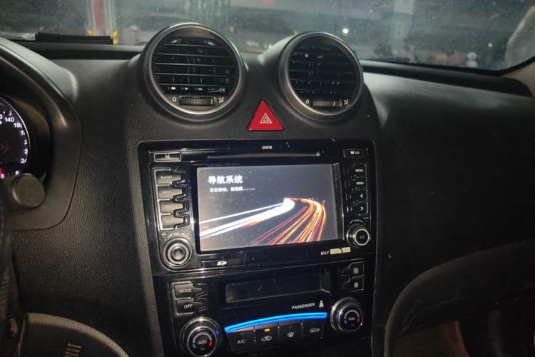 Used Haval H6 2017 Classic Edition 1.5T Manual Two-Wheel Drive Elite Model Audio And AC Panel