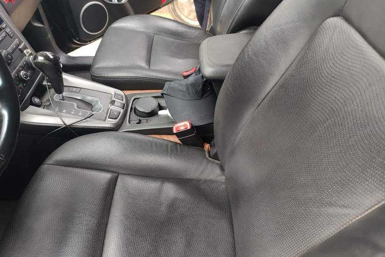 Used Chevrolet Captiva 2014 2.4L 4x4 Flagship Edition 7 Seats
