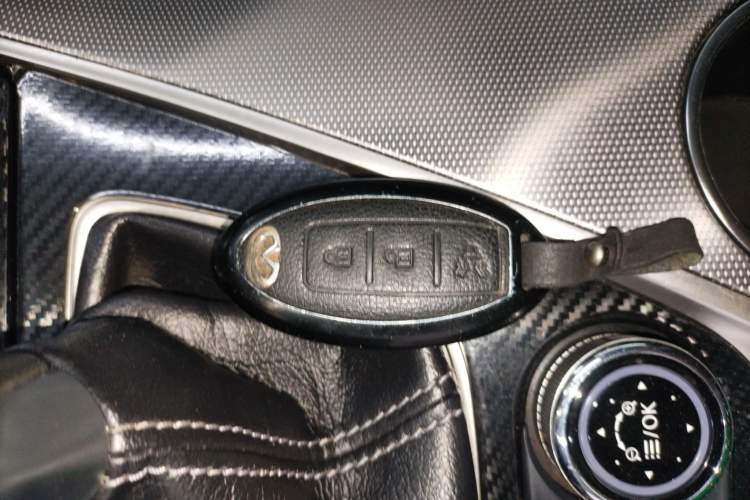 Used Infiniti Q50 2014 3.7L Luxury Sport Edition
