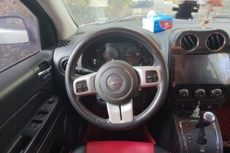 Used Jeep Compass 2014 2.0L two-wheel drive sport version