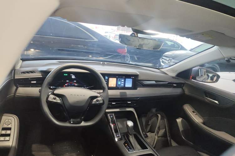 Used Roewe i5 2023 1.5L CVT Luxury Edition Center Console