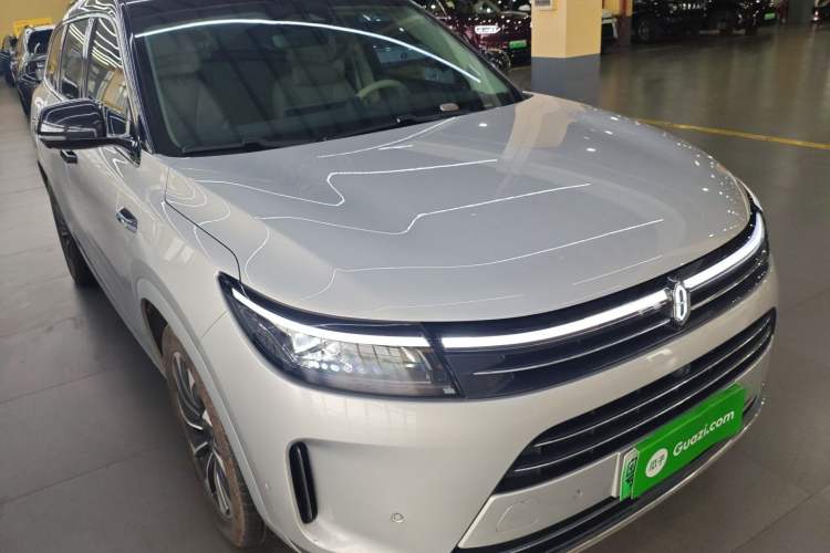 Used Hima AITO M7 2024 1.5T Intelligent Drive 4x4 Max Edition 6 Seats Front Right 45 Deg