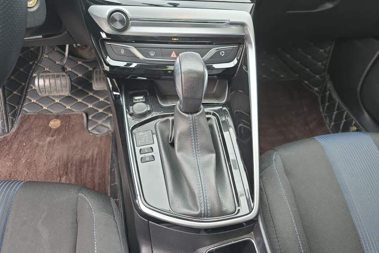 Used Peugeot 308 2019 1.6L Automatic Luxury Version China V Standard