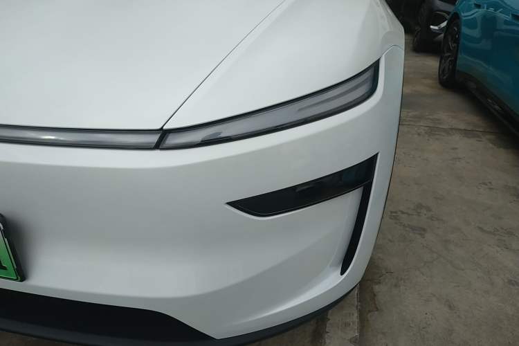 Used Tesla Model Y 2025 Rear-Wheel Drive First Edition