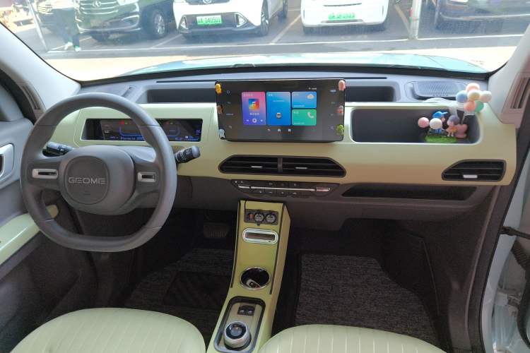 Used Geely Galaxy Panda 2023 Panda Mini 200km Dynamic Bear