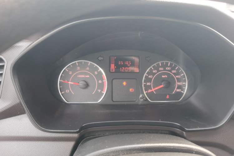 Used Wuling Hongguang V 2022 1.5L Jingqu Edition Electric-Assist LAR Instrument Cluster