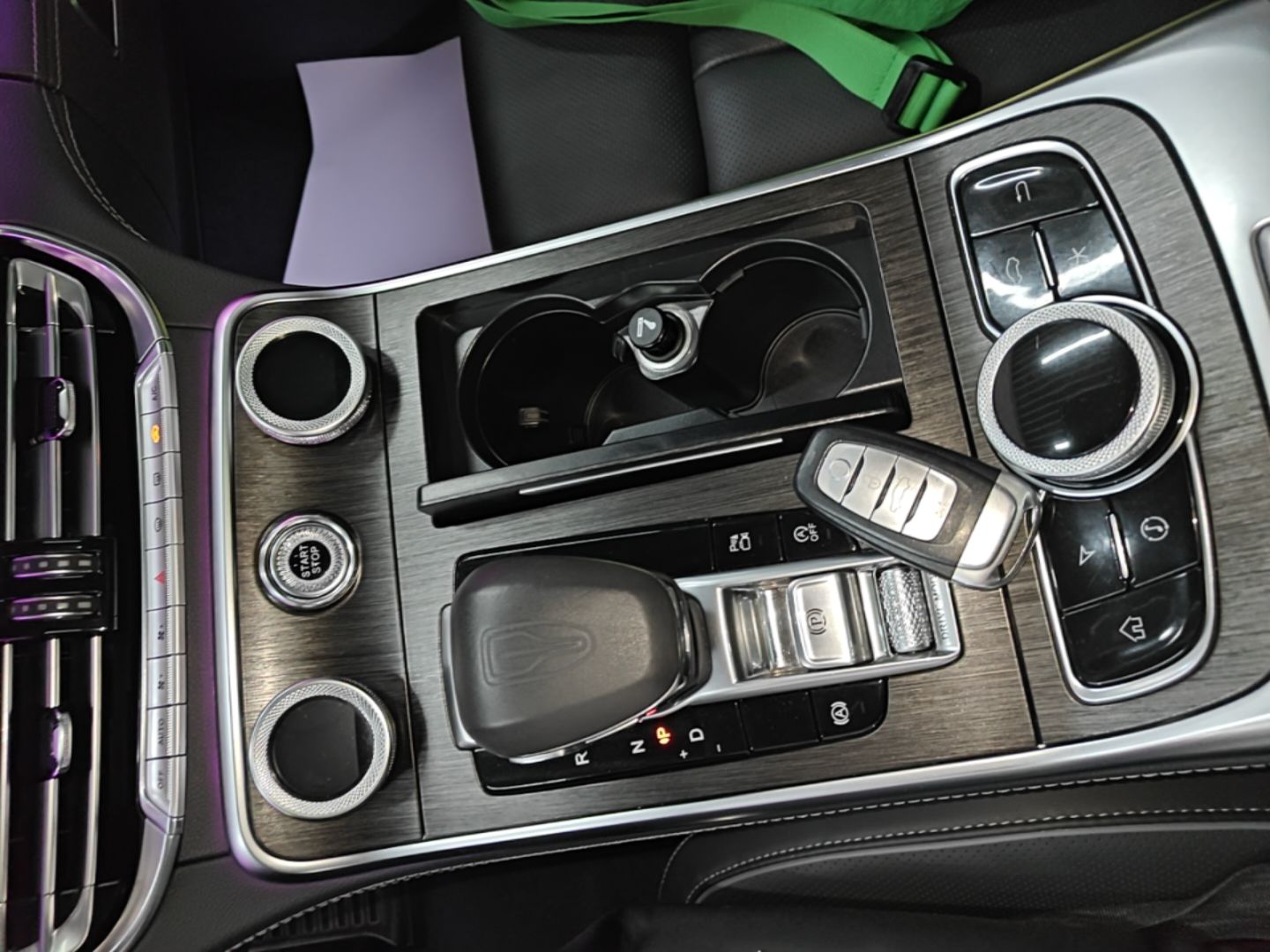 Hongqi H9 2022 2.0T Smart Connect Flagship Edition - Chinese Trim Xiang — снимка 16