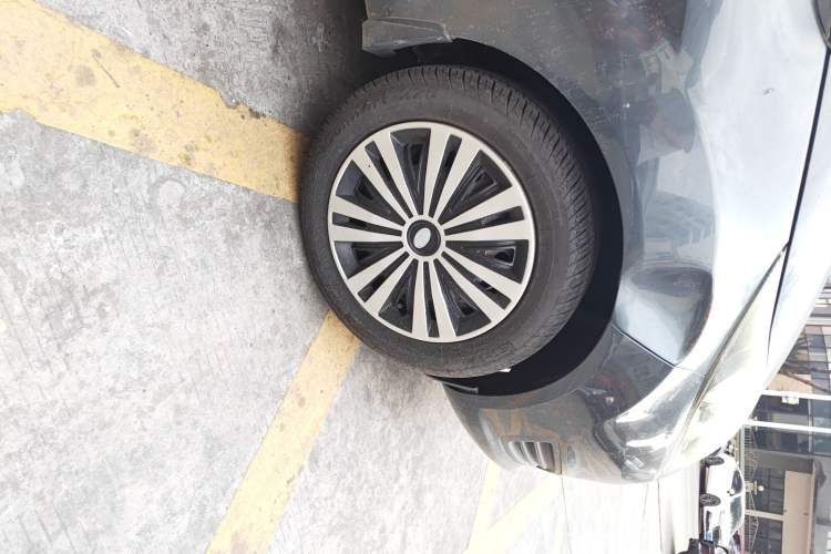 Used Ford Fiesta 2013 Sedan 1.5L Manual Fashion Edition
