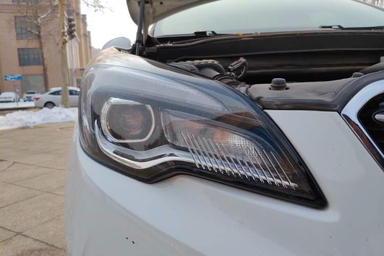 Used Buick Envision 2018 28T Four-Wheel Drive Luxury Model Right Front Headlight