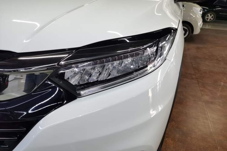 Used Honda Vezel 2020 1.5L CVT Luxury Edition
