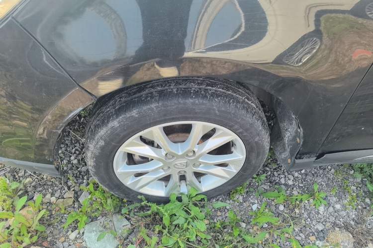 Used Baojun 730 2017 1.5T Manual Fashion Version 7 Seats China V Emission Standard Left Front Wheel Hub