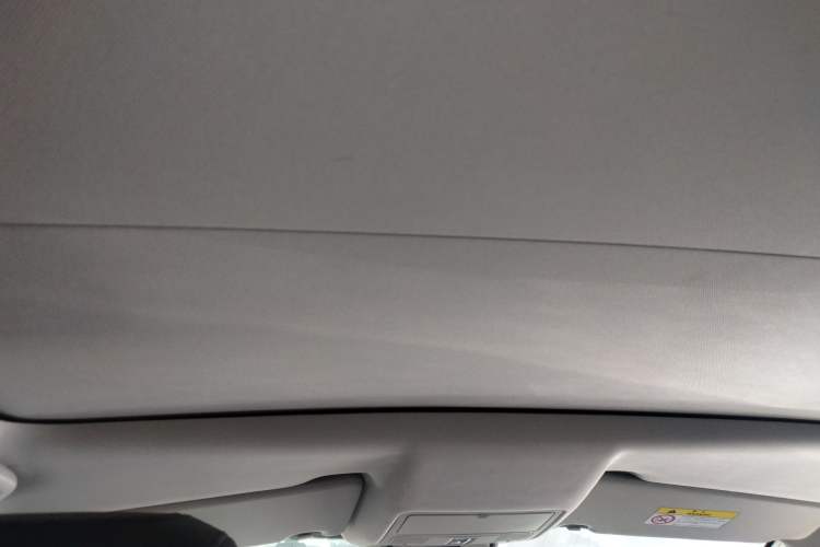 Used Land Rover Discovery Sport 2018 240 PS SE Version