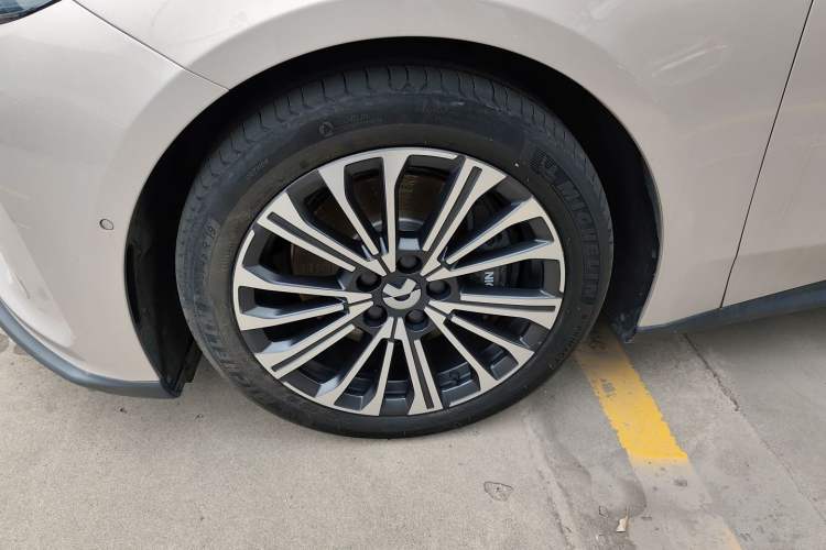 Used Nio ET5T 2023 75 kWh Touring