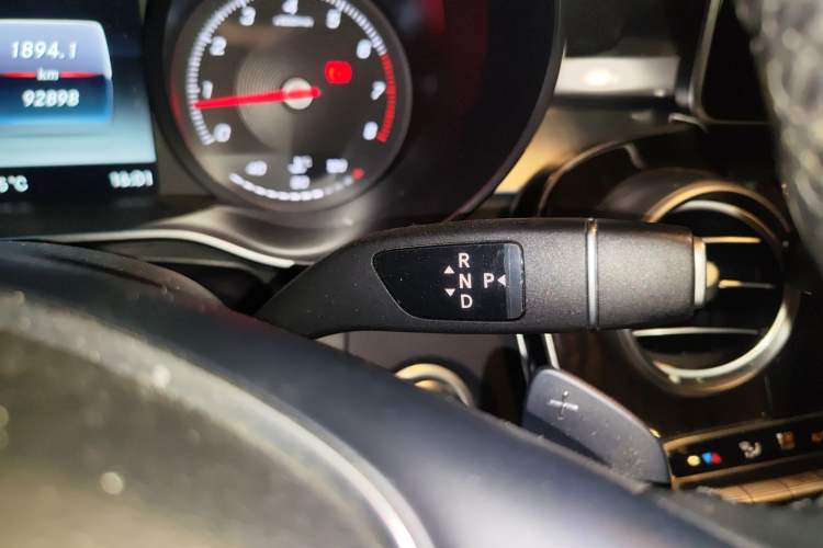 Used Mercedes-Benz GLC 2019 GLC 260 L 4MATIC Dynamic Model