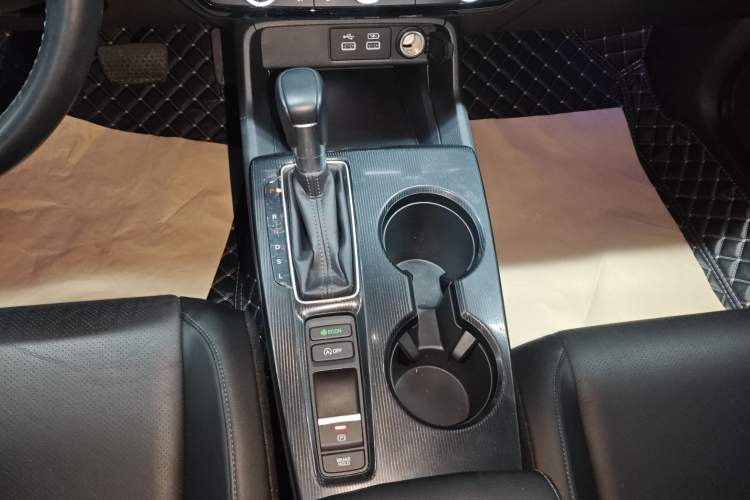 Used Honda Integra 2023 240TURBO CVT Smart Enjoyment Version Gear Lever
