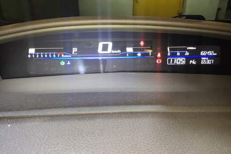 Used Honda Jade 2014 1.8L Automatic Comfort Elite Version 5 Seats