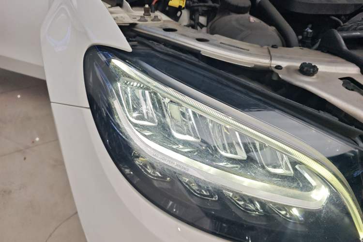 Used Mercedes-Benz C-Class 2020 C 260 L Sport Edition Right Front Headlight