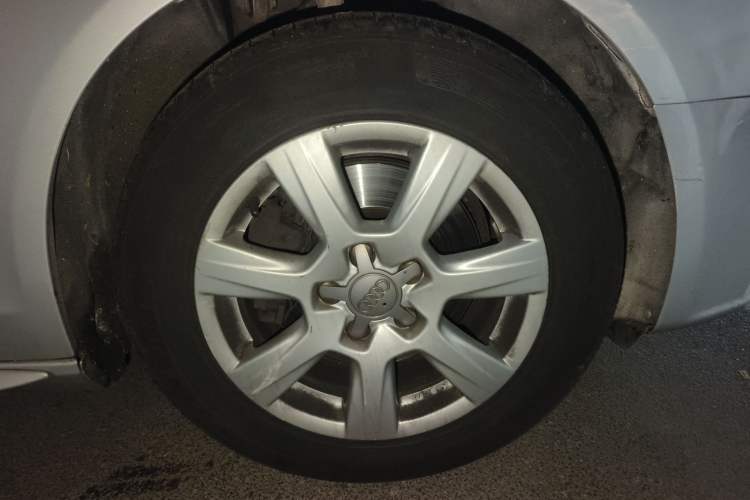 Used Audi A4L 2012 2.0 TFSI automatic standard version