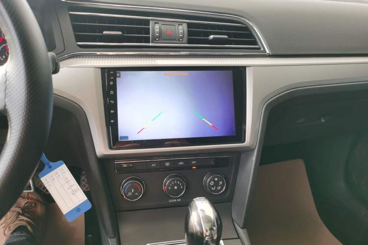 Used Volkswagen Lamando 2019 230TSI DSG Fashion Edition China VI