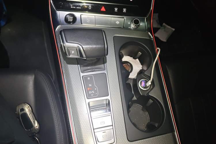 Used Audi A6 2022 allroad quattro Explorer 55 TFSI Prestige Off-Road Model