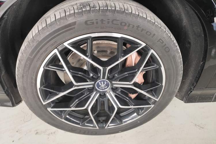 Used BYD Song L EV 2025 Intelligent Driving Version 602 km Range LiDAR-equipped All-Wheel-Drive Type
