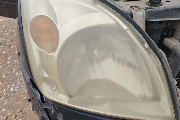 Used Huanghai Challenger SUV 2010 2.0L Two-Wheel Drive DD6490P Right Front Headlight