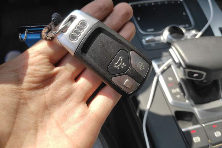 Used Audi Q5L 2020 Updated 40 TFSI Prestige Fashion Edition