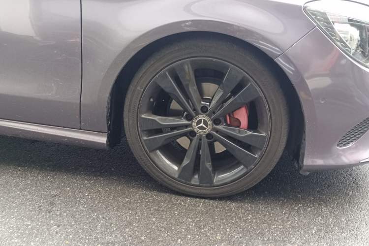 Used Mercedes-Benz CLA 2018 CLA 200 Sport Edition Right Front Wheel Hub