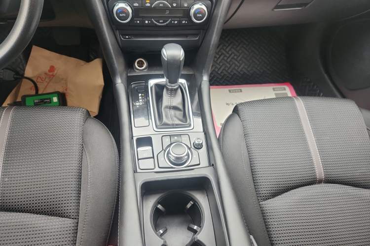 Used Mazda Mazda 3 Axela 2017 Sedan 1.5L Automatic Luxury Model China VI Standard