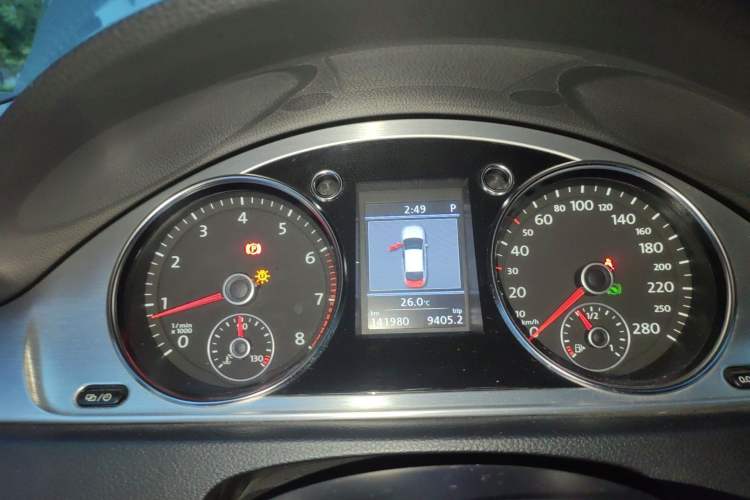 Used Volkswagen FAW-Volkswagen CC 2013 1.8TSI Luxury Model Instrument Cluster