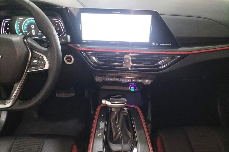 Used Oshan X5 2021 1.5T DCT Flagship Edition
