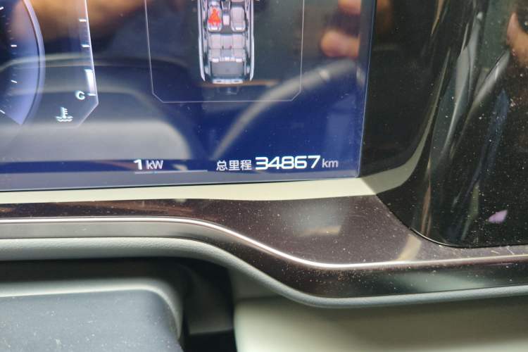 Used Formula Leopard 5 2023 Navigator Edition
